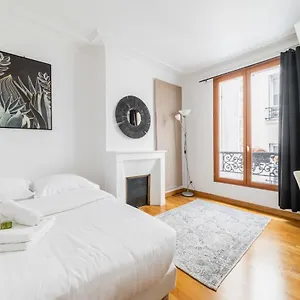 https://85m2-de-confort-17-charme-parisien-6p.fr-paris.fr